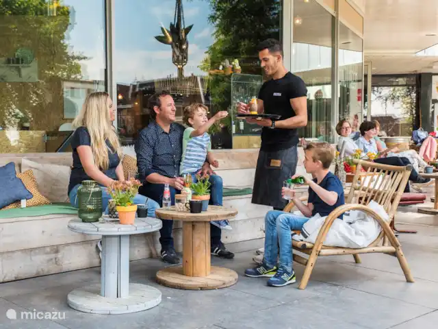 Zowel in een gezellig stadje, als in de natuur of aan het water er zijn volop mogelijkheden om heerlijk te genieten van al het lekkers wat de Achterhoek te bieden heeft.